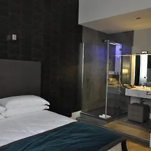 Place 24 Suites&wellness Rom
